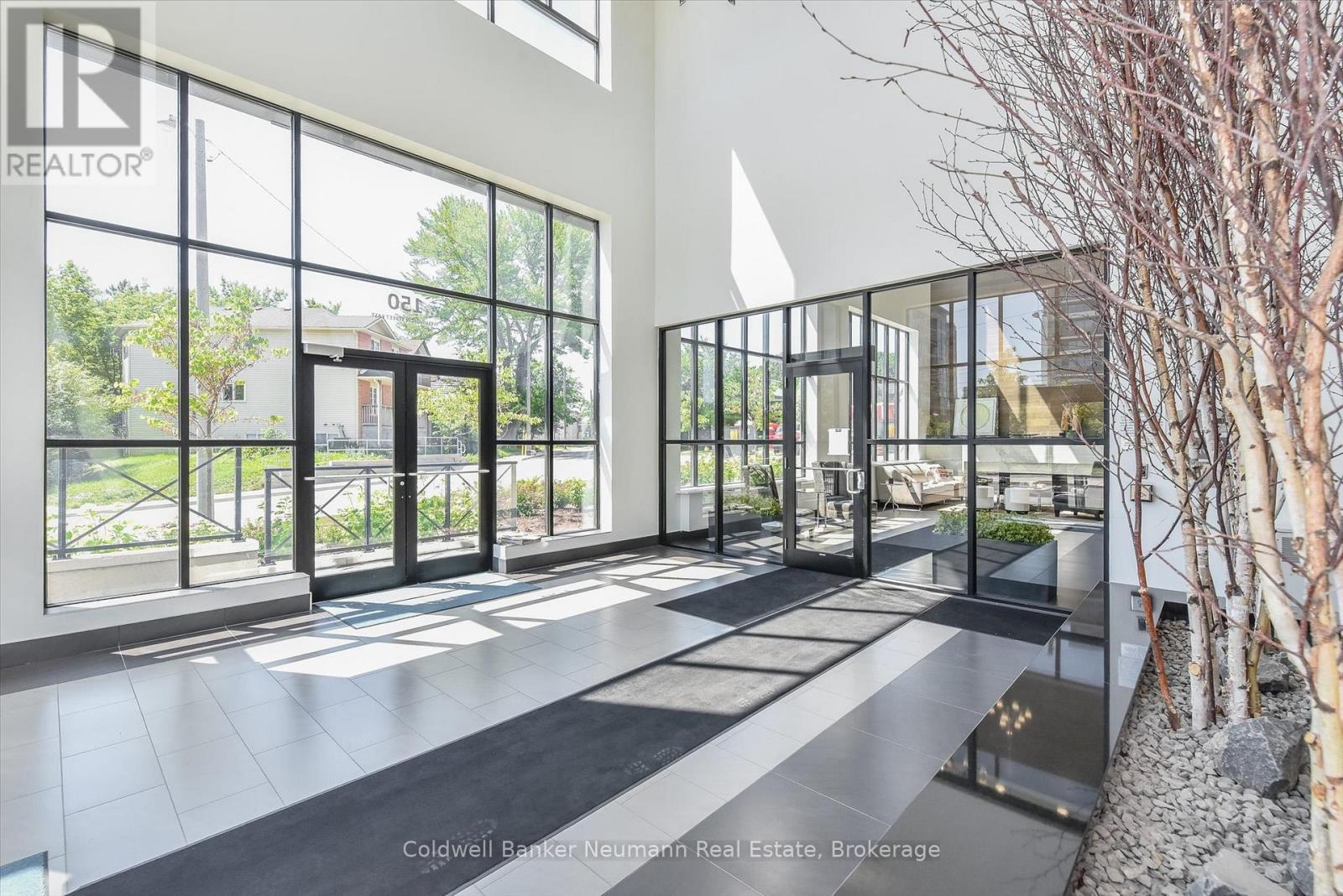 1502 - 150 WELLINGTON STREET E