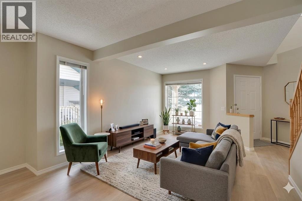 6 Somerset Close SW