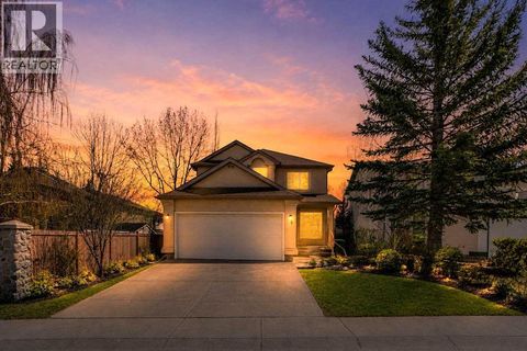 6 Somerset Close SW Calgary AB T2Y3C5