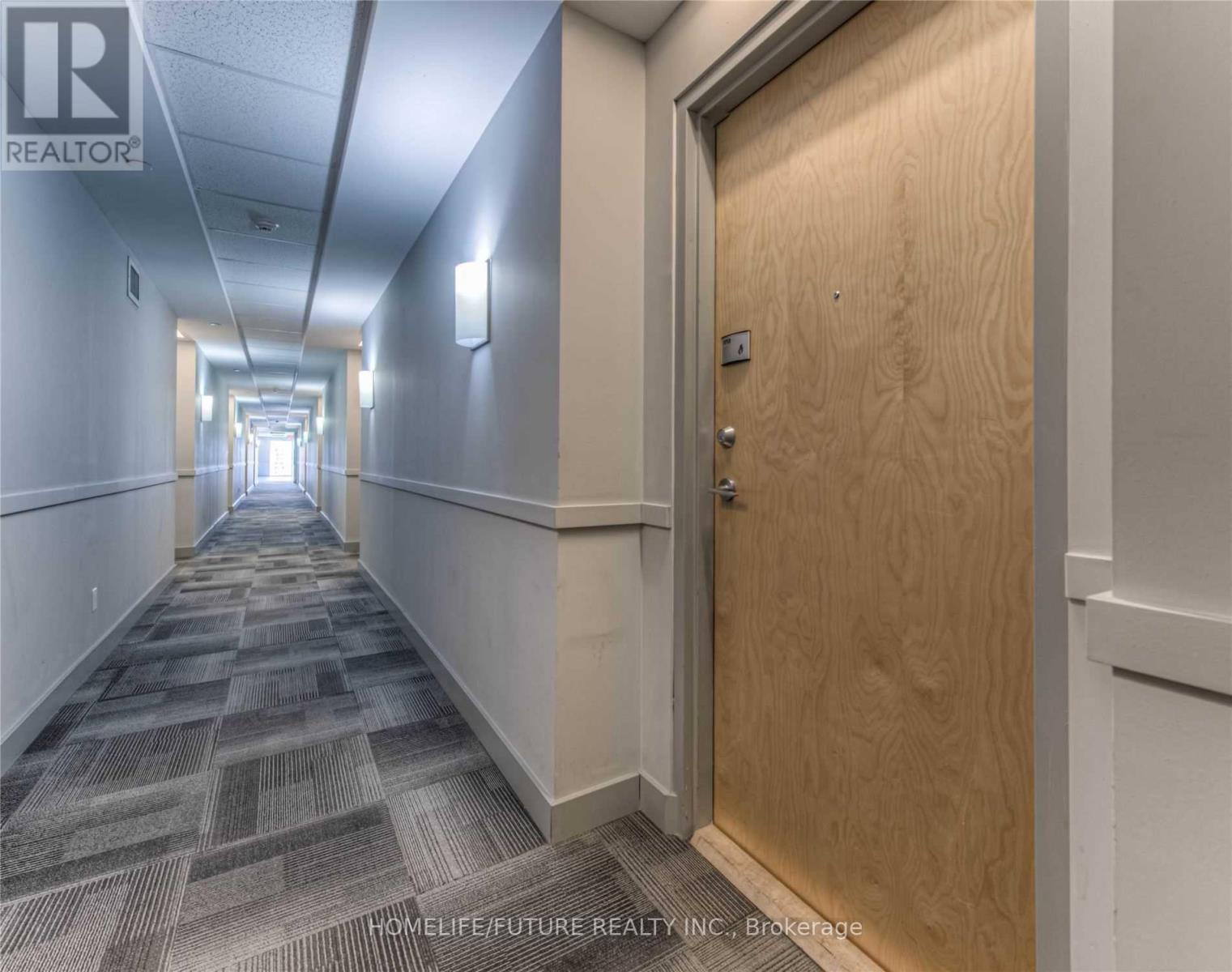 1712 - 1 VICTORIA STREET S