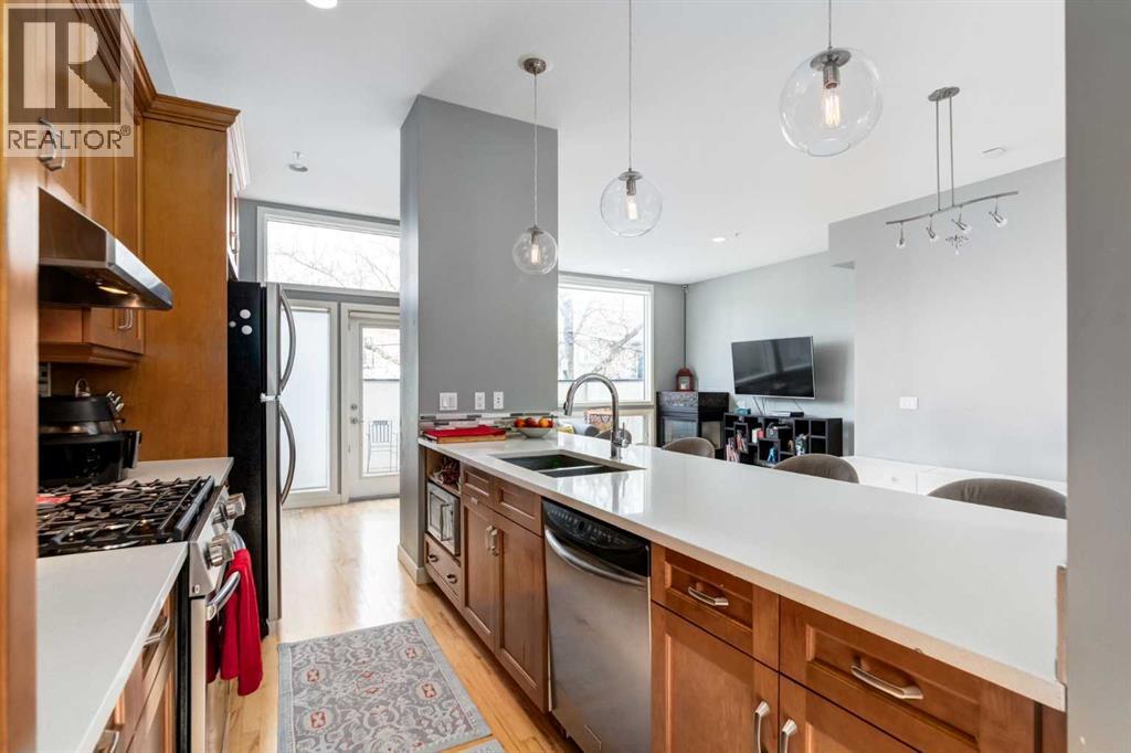 107, 1720 12 Street SW