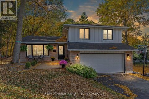 9 BEAGLE COURT Kingston (North of Taylor-Kidd Blvd) ON K7M6V7