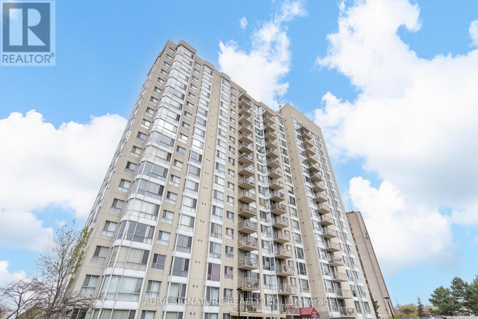 401 - 3077 WESTON ROAD