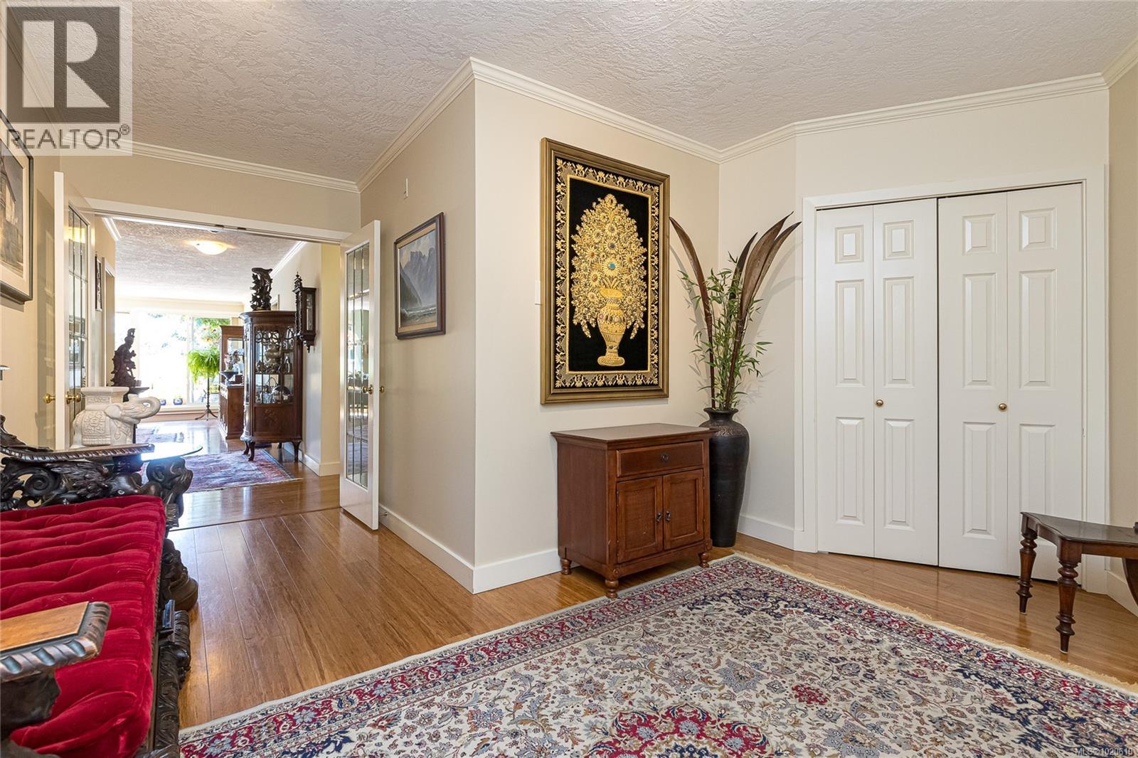 3304 2829 Arbutus Rd