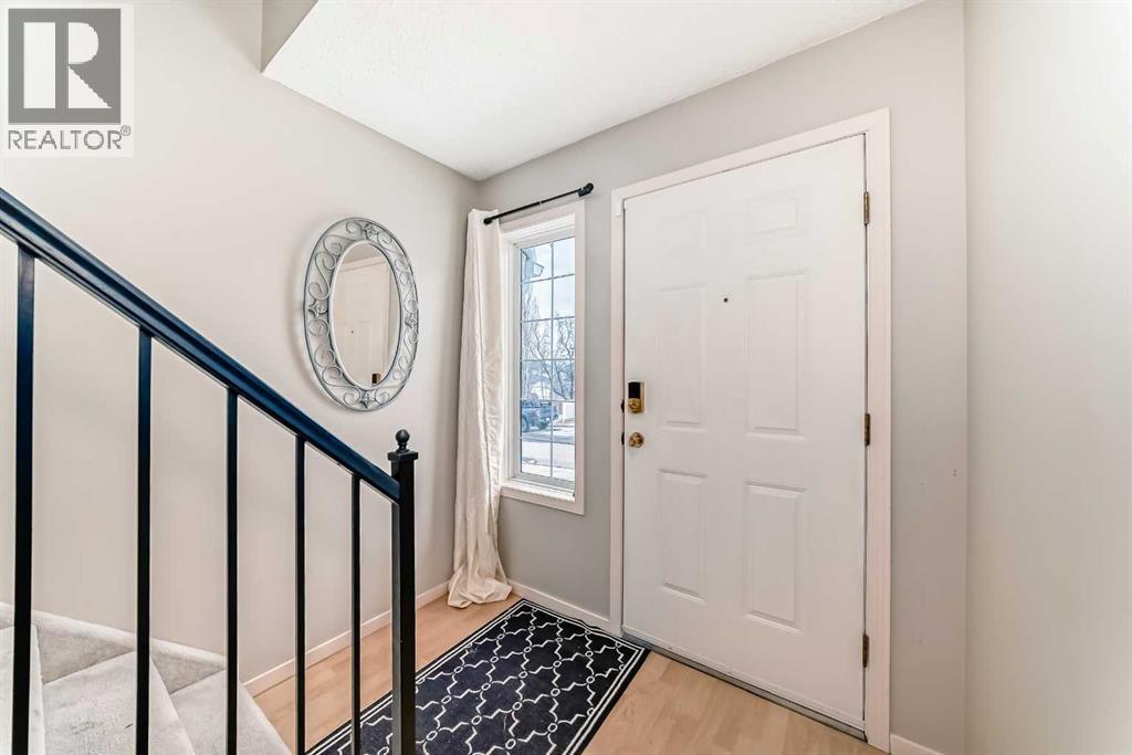 144 Country Hills Villas NW