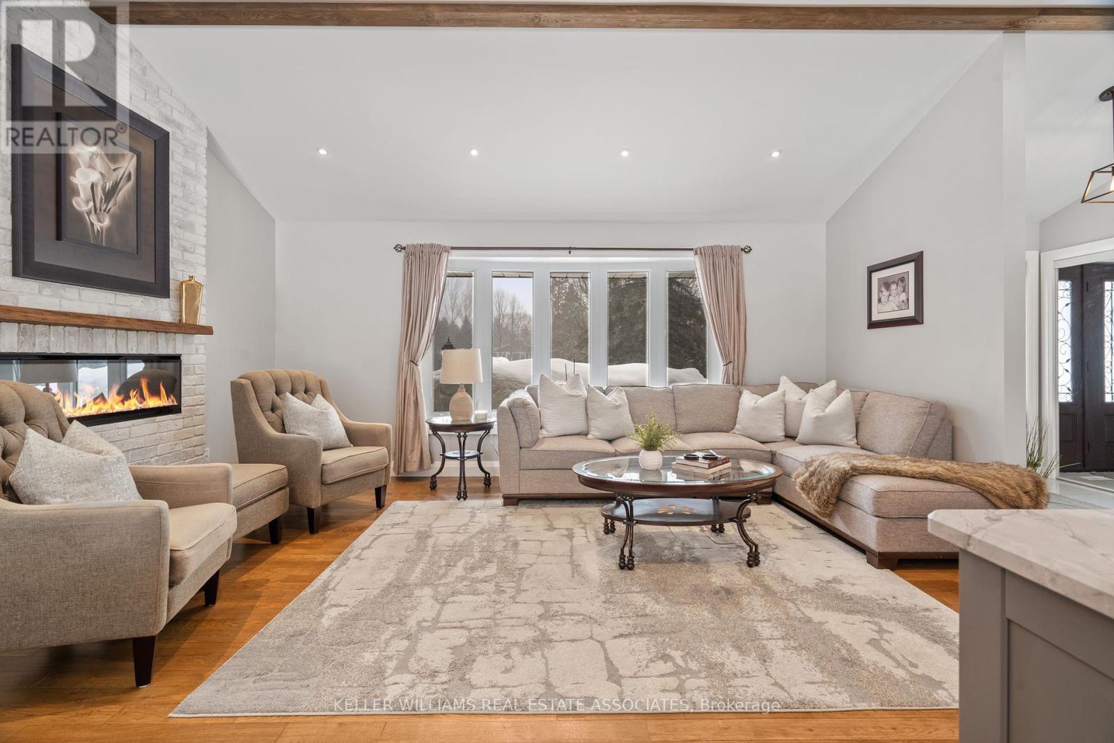 18 MCKIBBON AVENUE