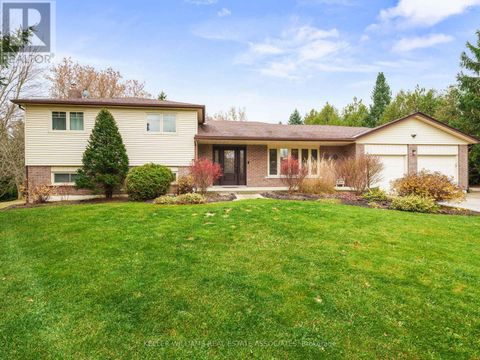 18 MCKIBBON AVENUE Amaranth ON L9W5M2