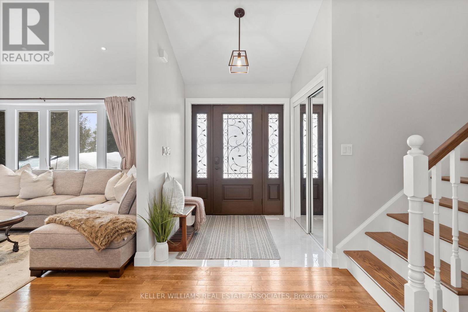 18 MCKIBBON AVENUE