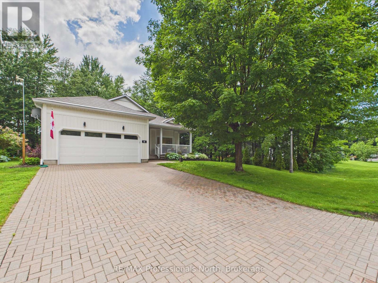 42 SPRINGWOOD CRESCENT