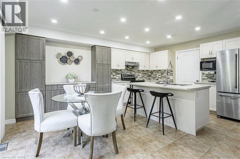 13 RIDGEWOOD Court Woodstock ON N4T0E5