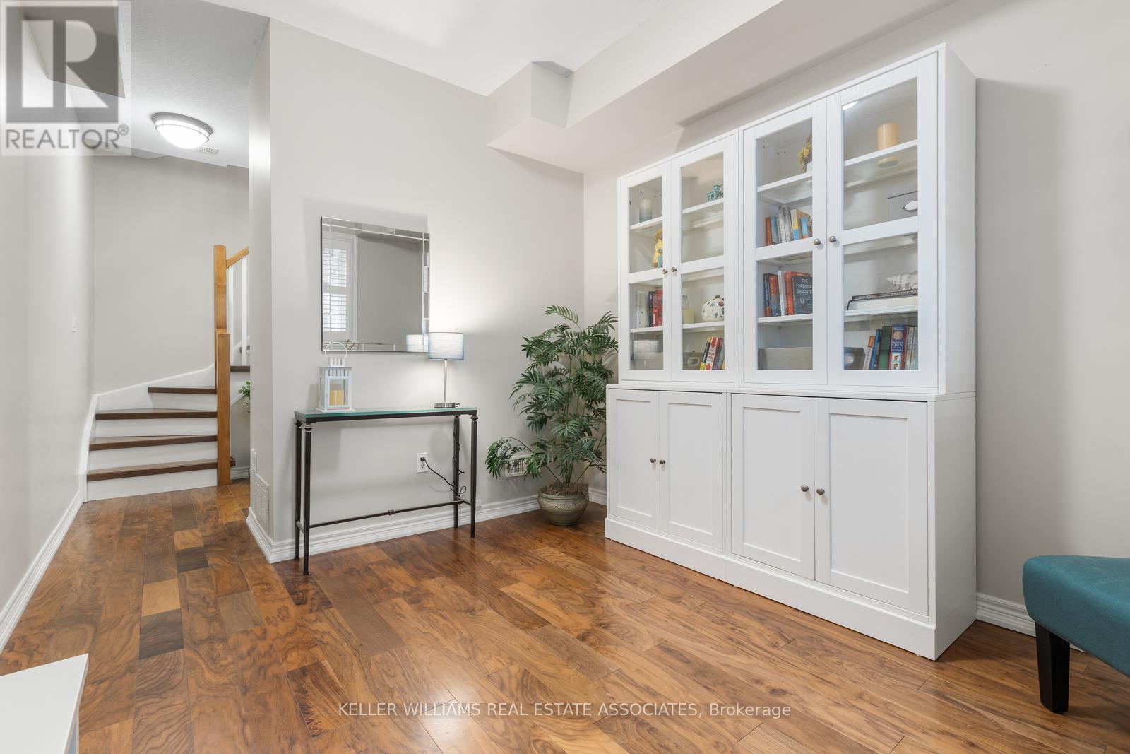 37 - 337 BEACH BOULEVARD