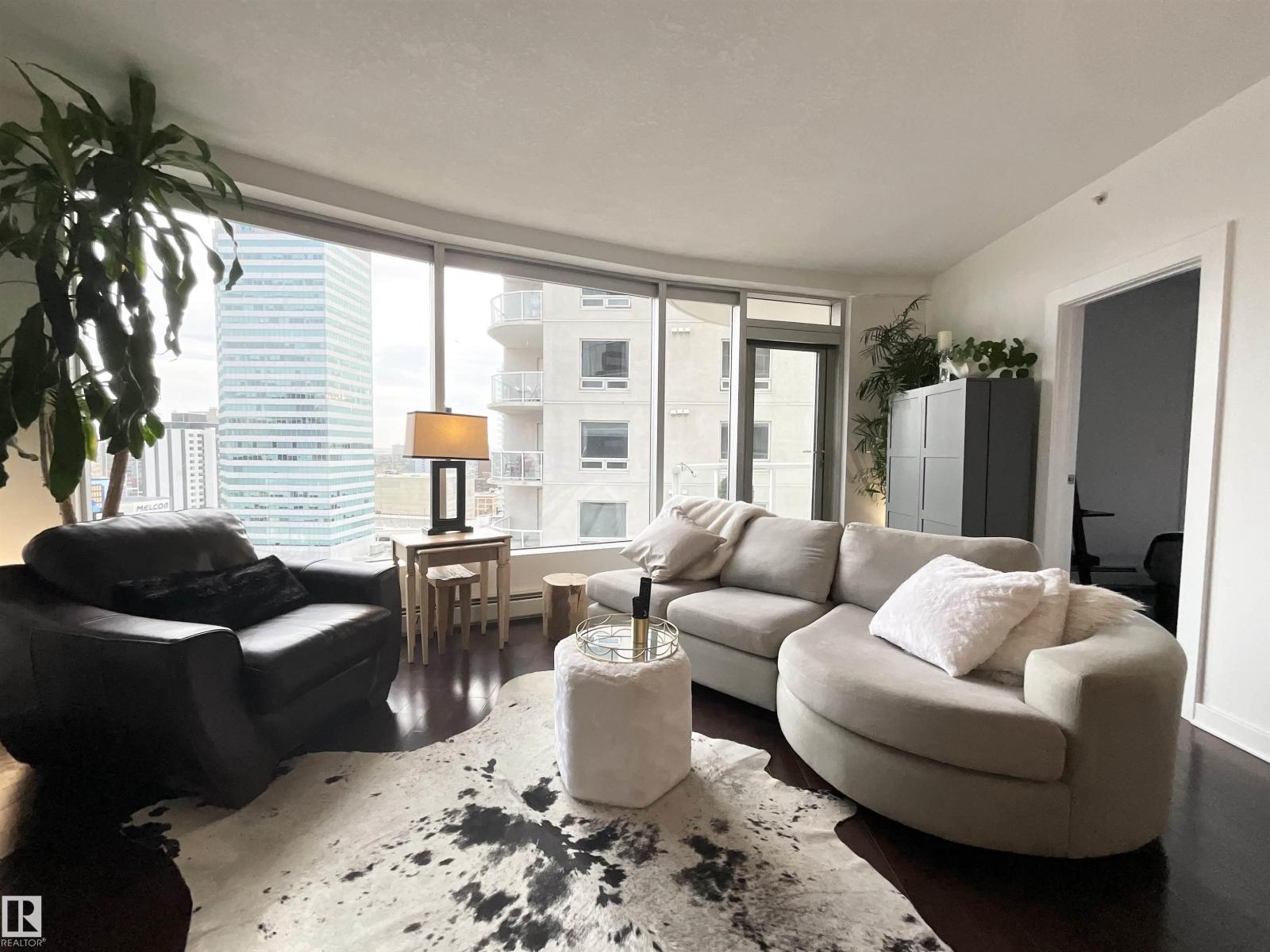 #1504 10152 104 ST NW