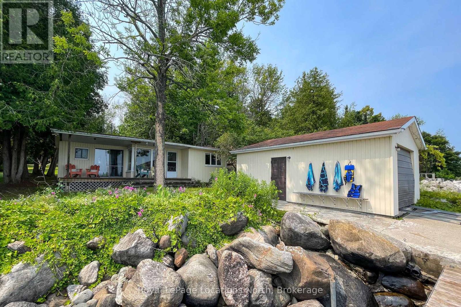 271 CEDAR AVENUE