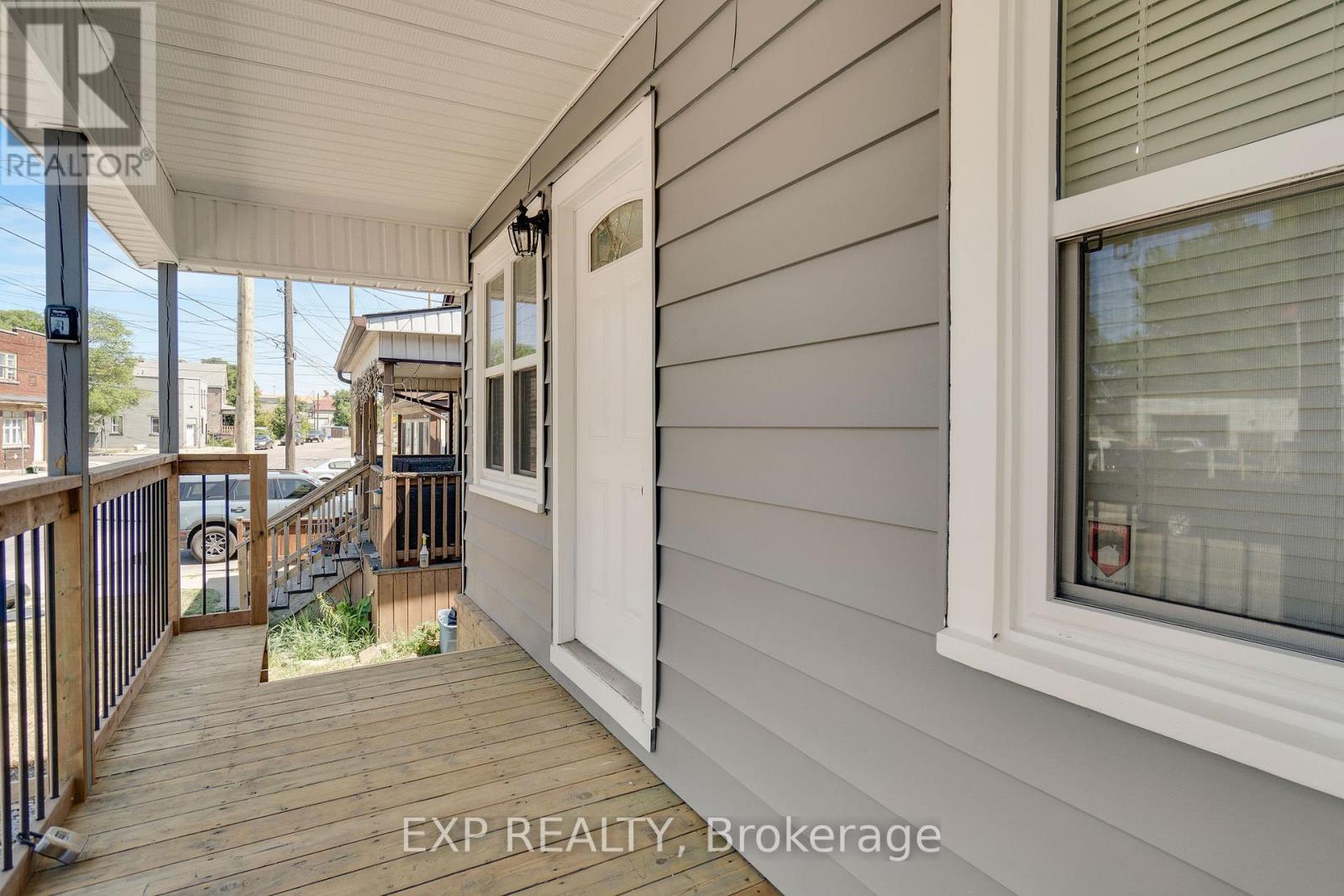 182 BEACH ROAD