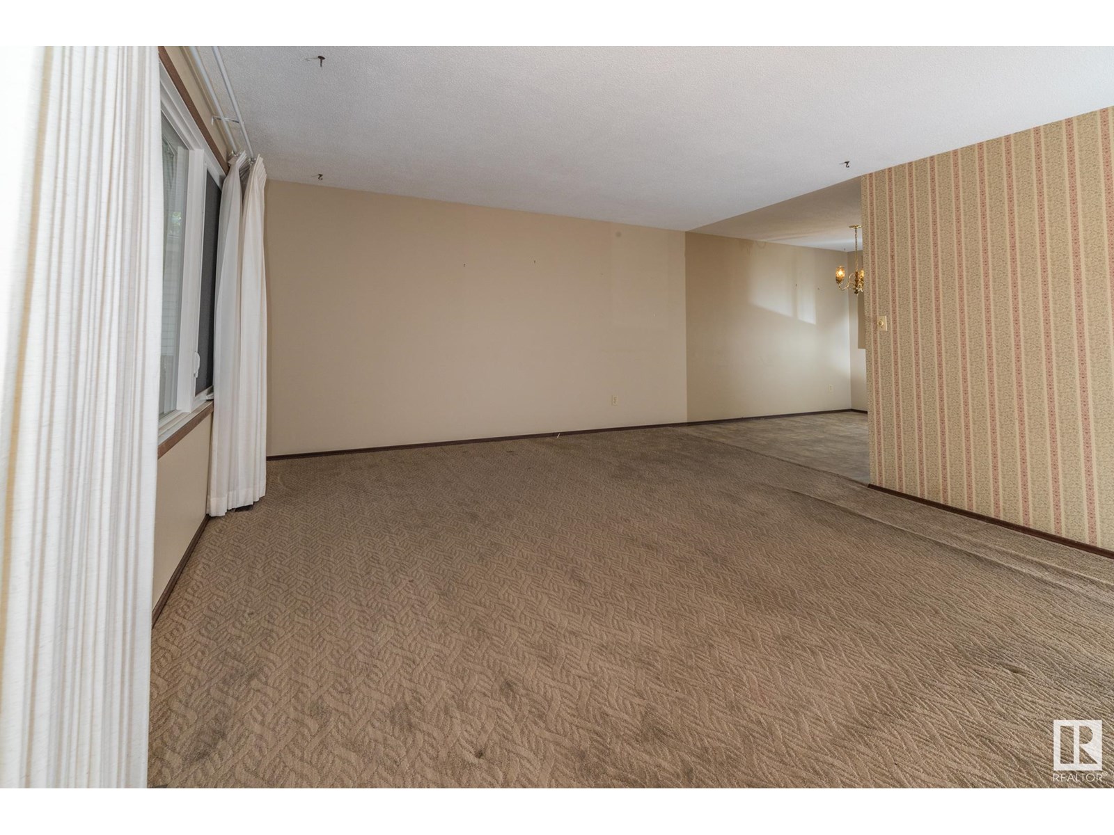 5952 152A AV NW