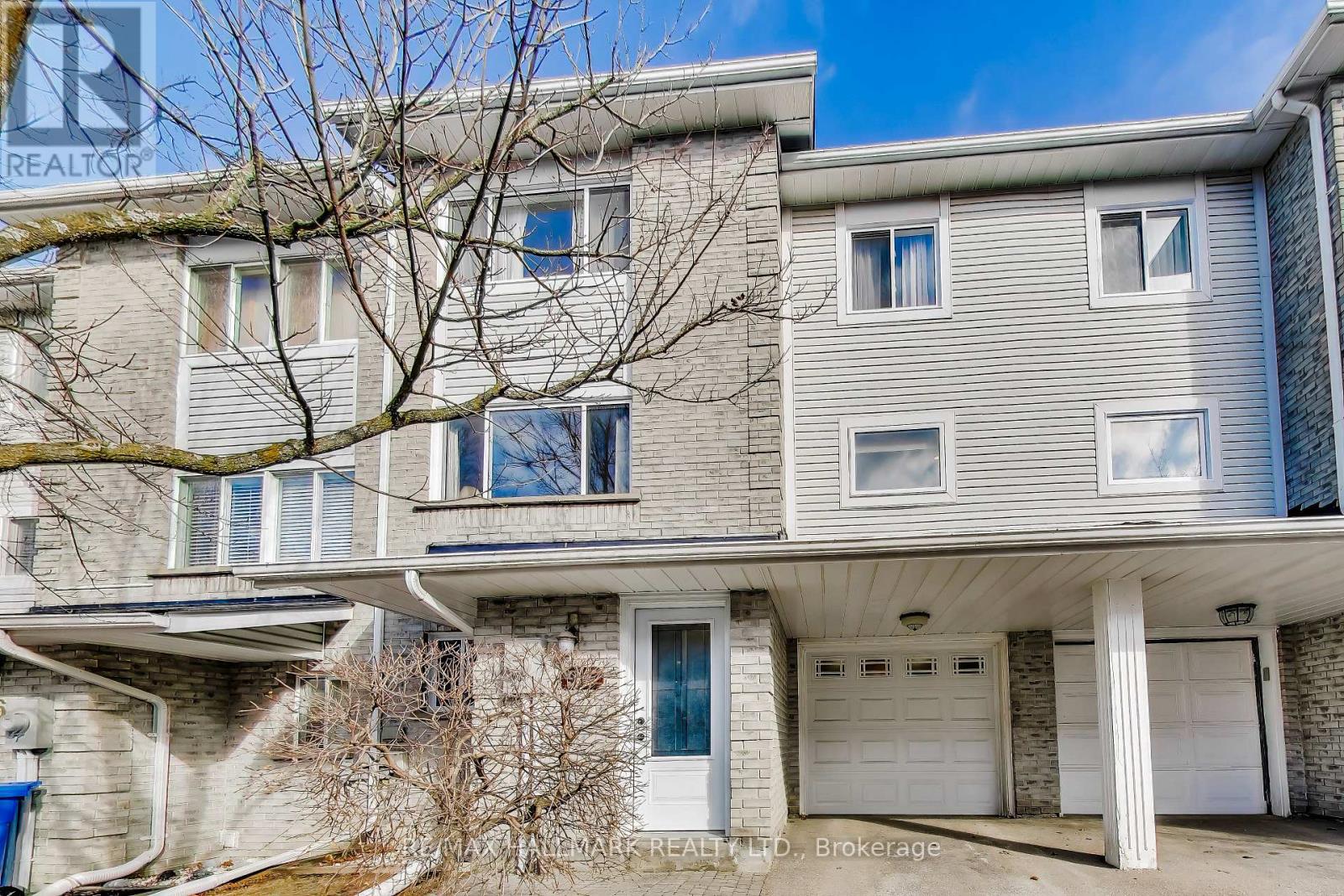 94 WILLIAM CURTIS CIRCLE