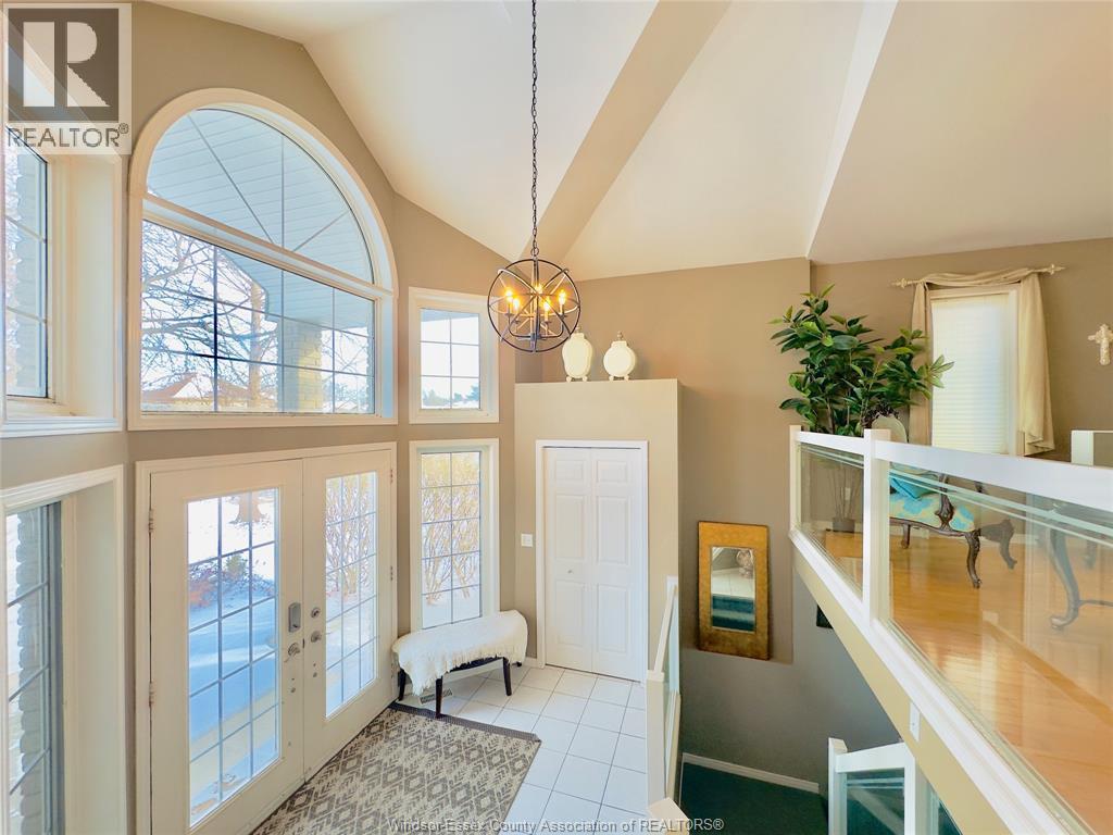 1655 BIRCHWOOD CRESCENT