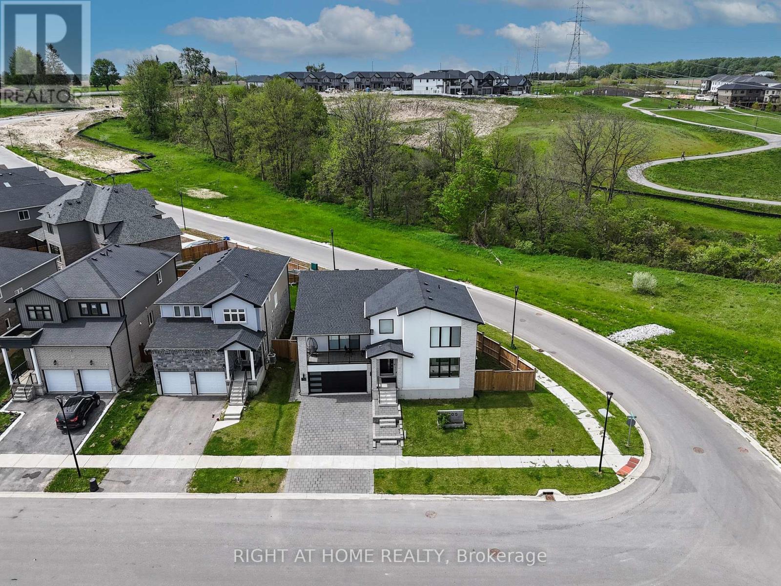 2705 ORIOLE DRIVE