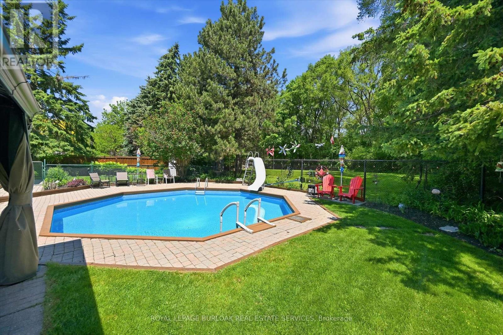 951 CLOVERLEAF DRIVE