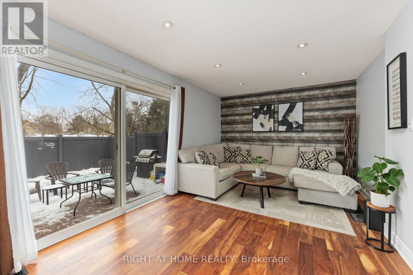 25 - 120 FALCONER DRIVE