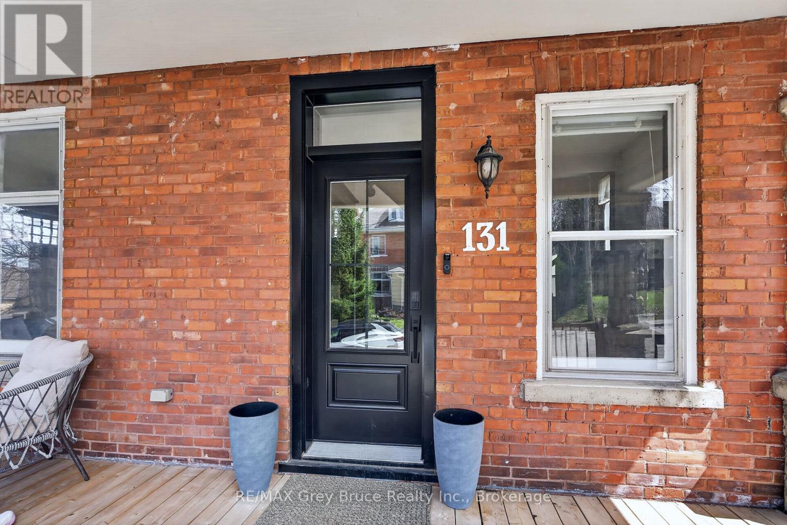 131 2ND AVENUE SW