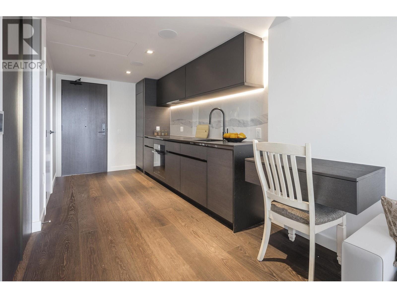 1706 620 CARDERO STREET