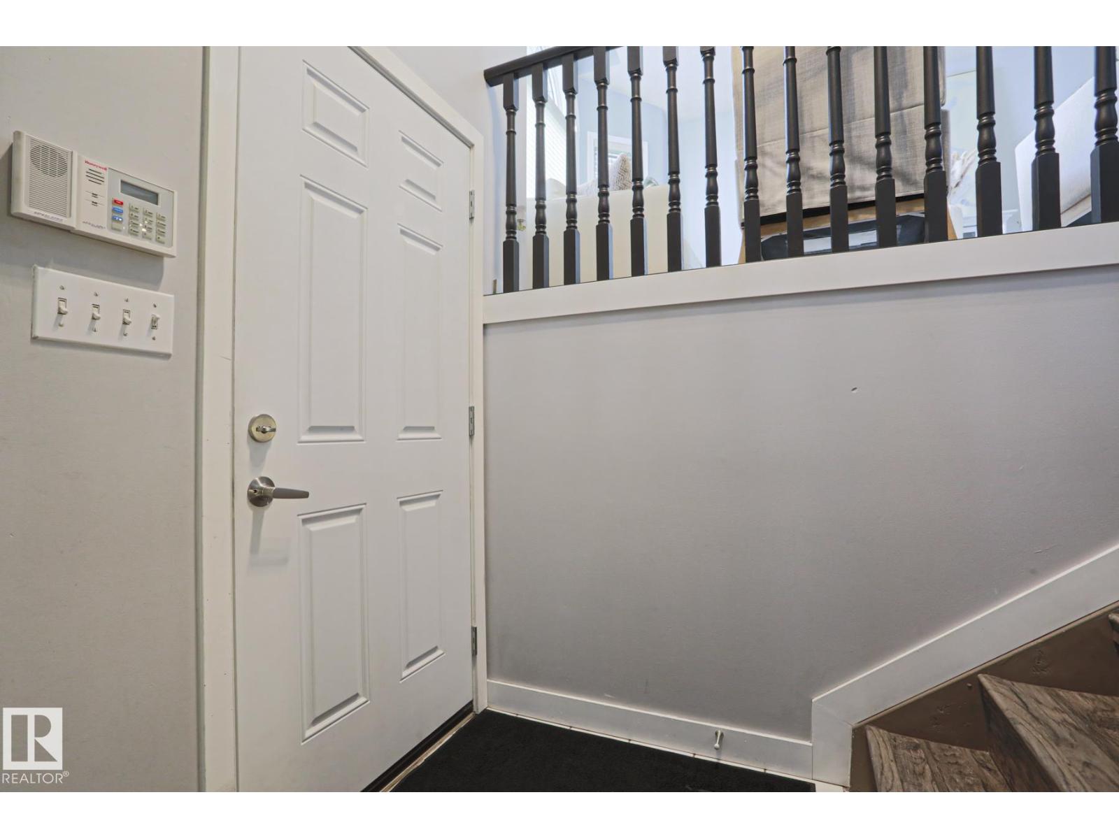 313 JILLINGS CR NW