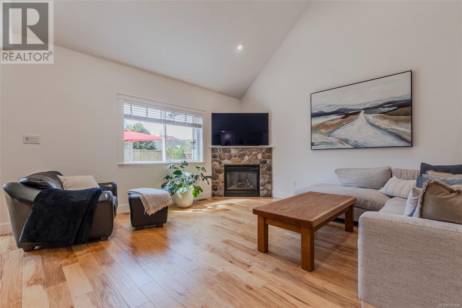 1369 Bonner Cres