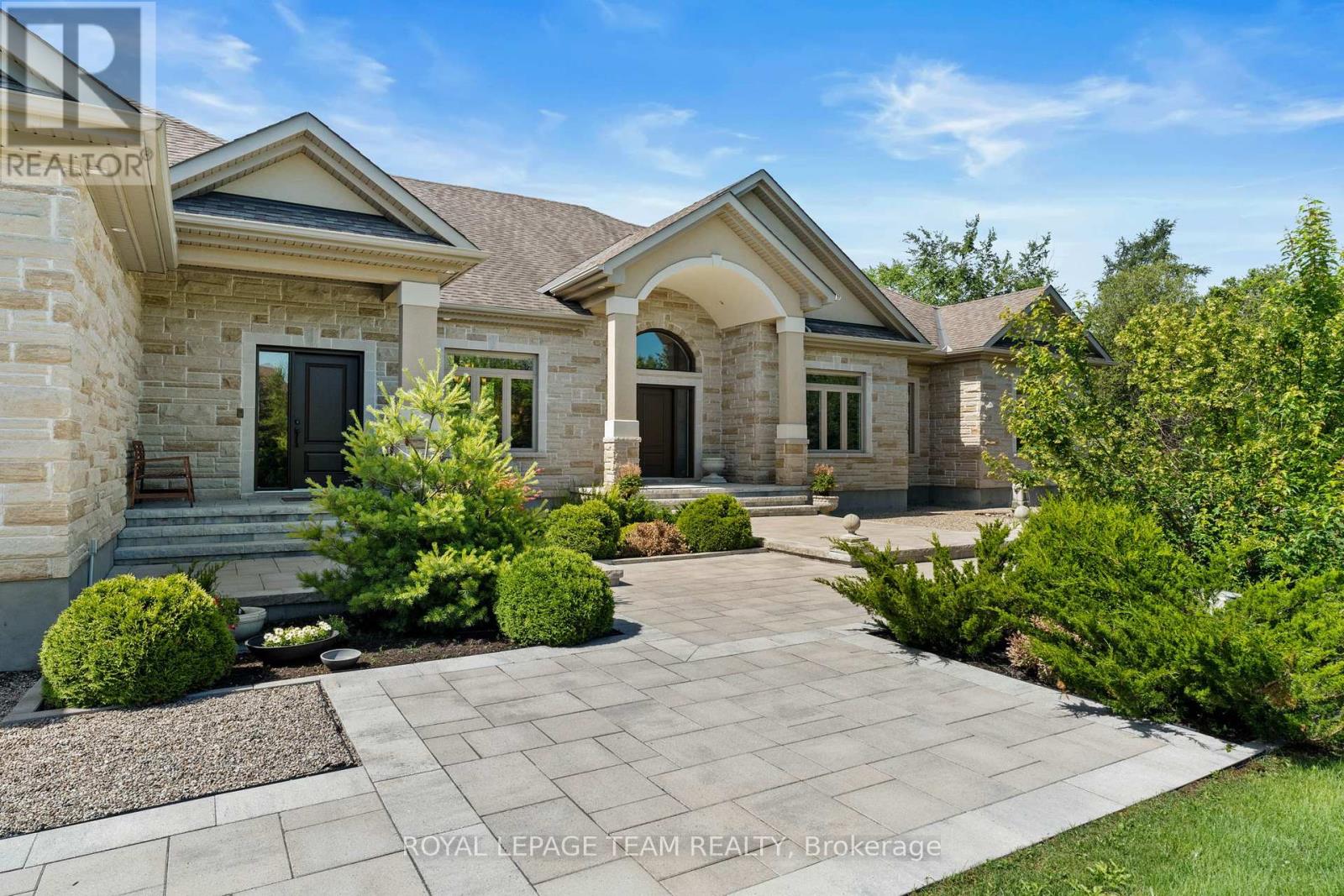 5987 KNIGHTS DRIVE