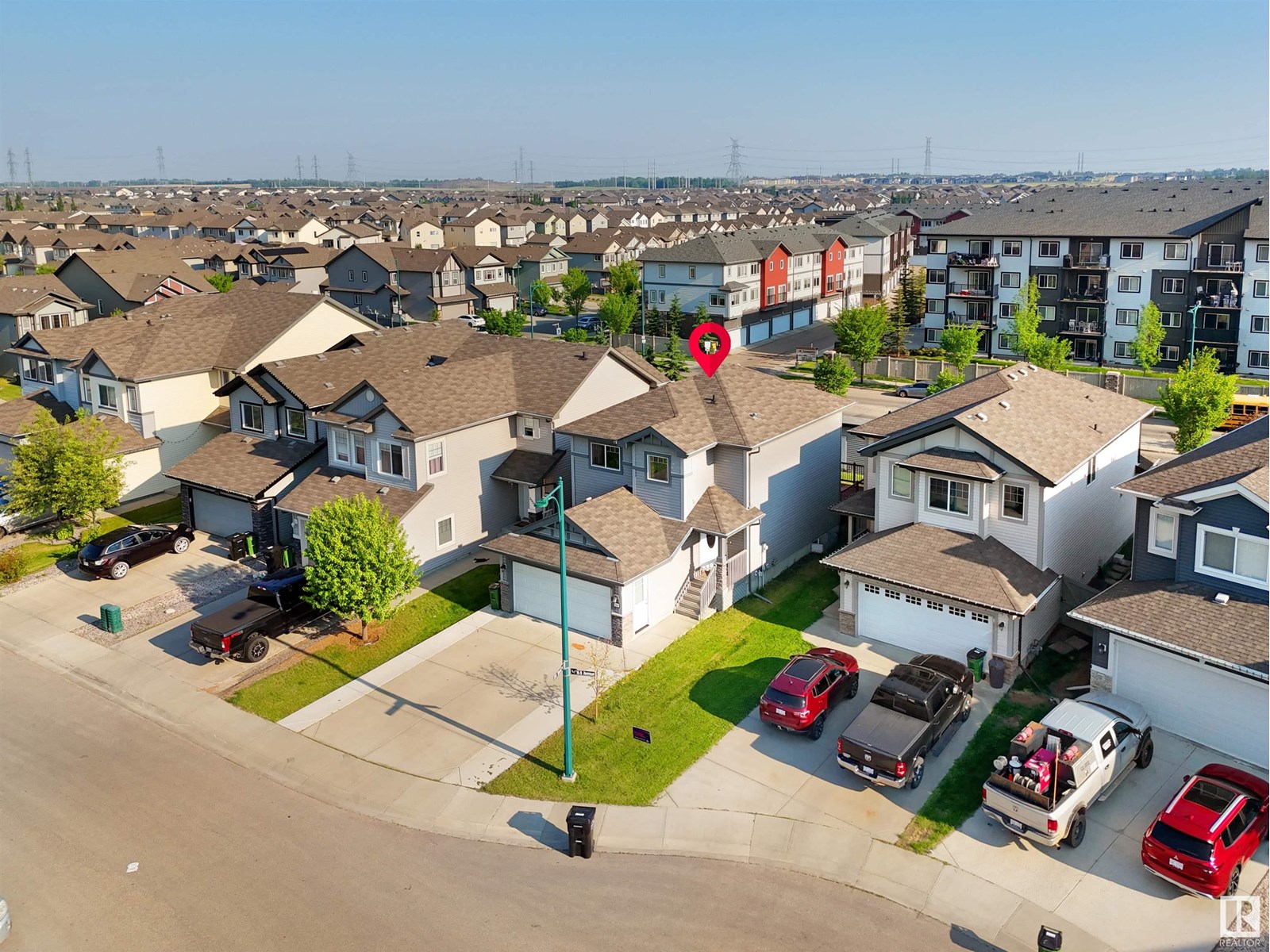 3363 16B AV NW