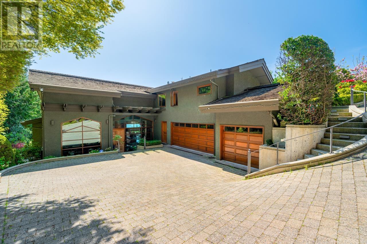 1626 PINECREST DRIVE