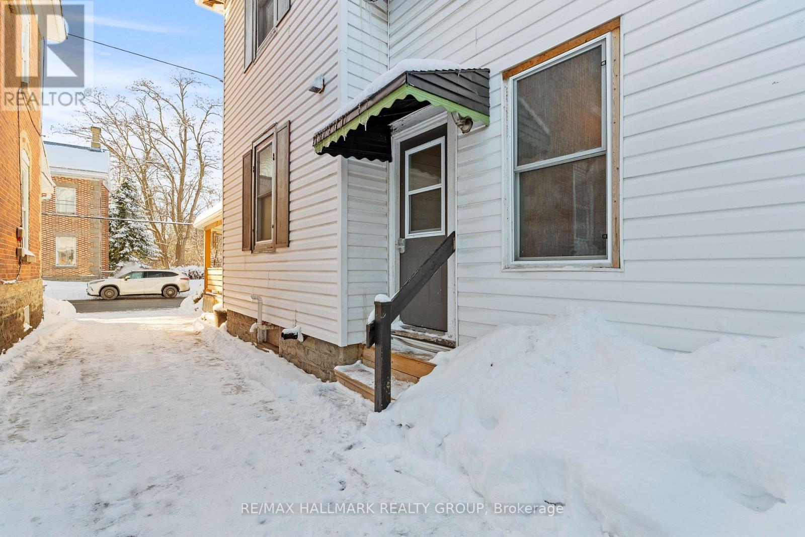 523 ST LAWRENCE STREET