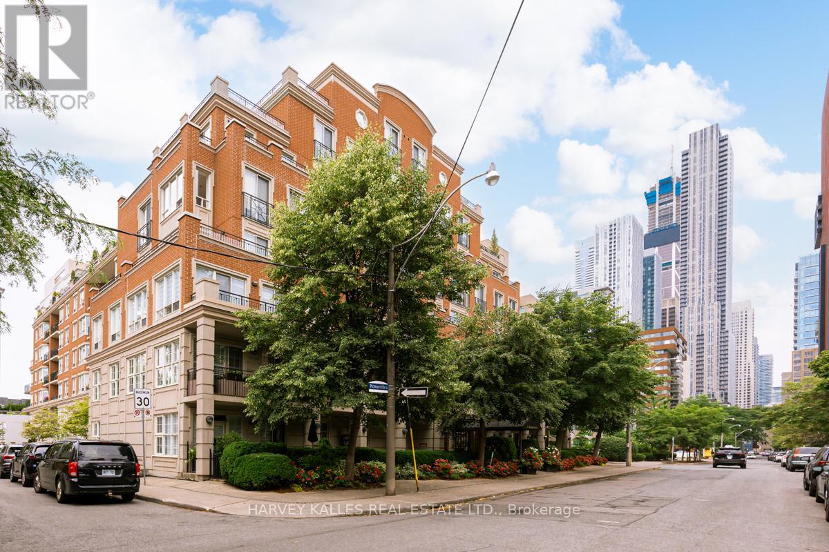 302 - 77 MCMURRICH STREET