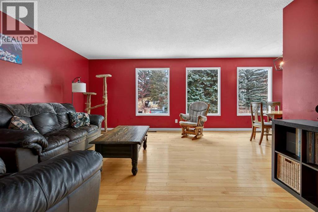 76 Brookpark Place SW