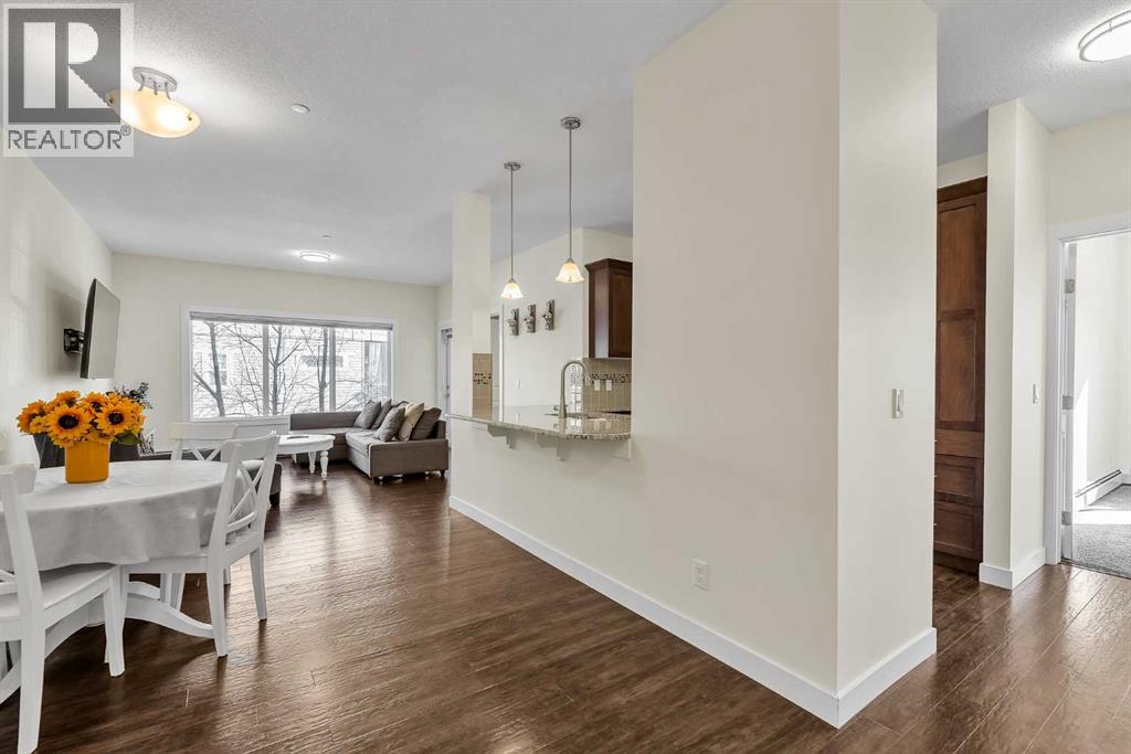 2215, 4 Kingsland Close SE