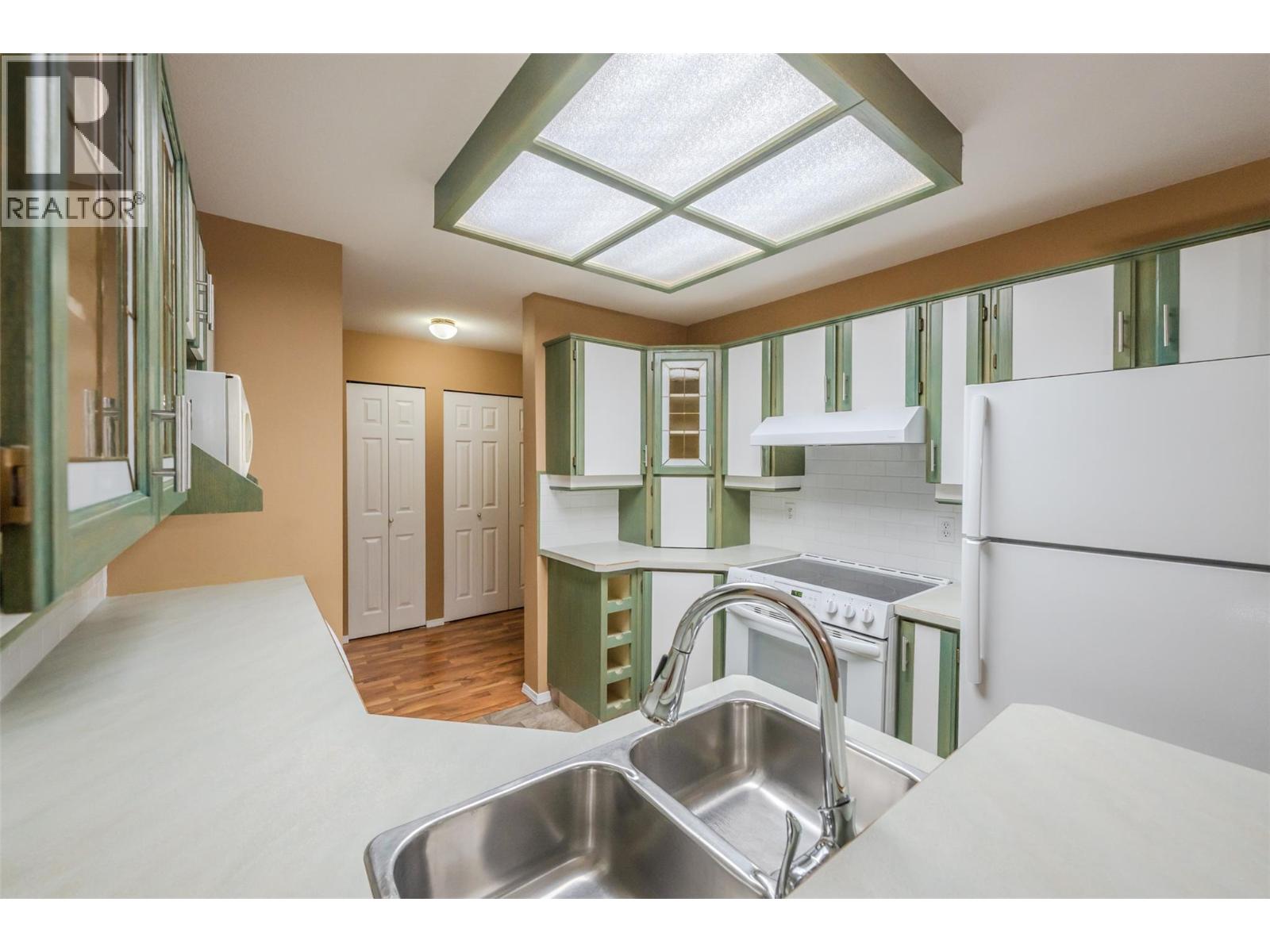 3426 Hemlock Street Unit# 203