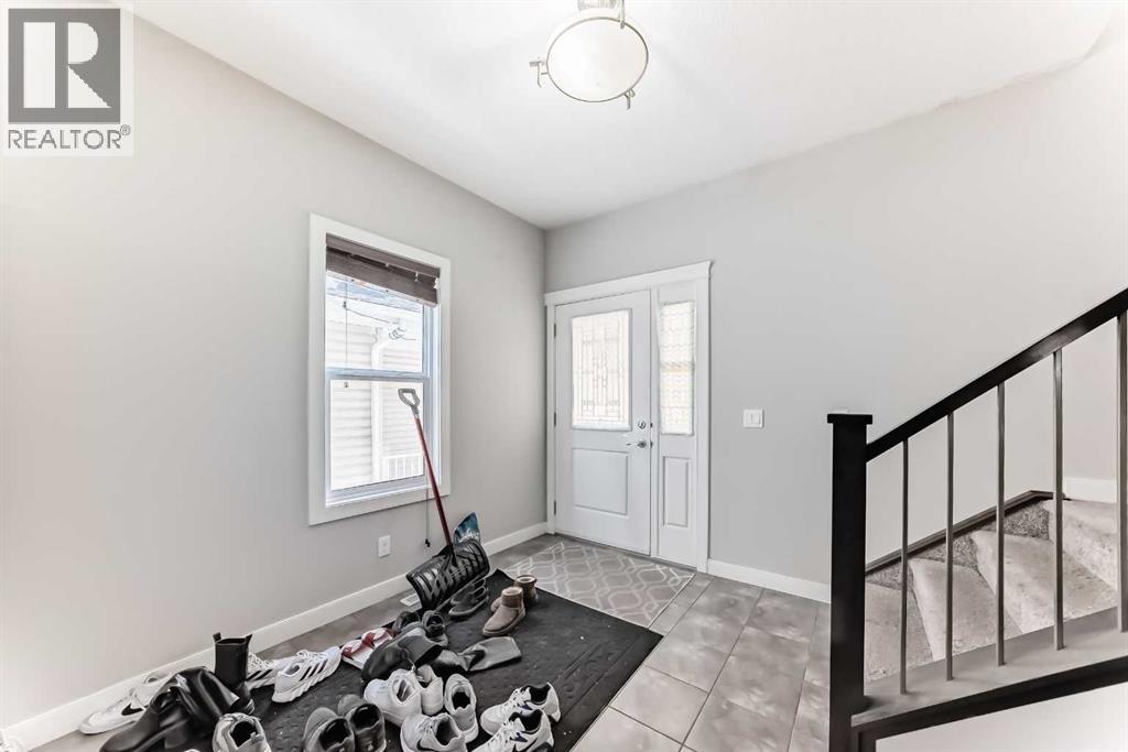 172 Redstone Park NE