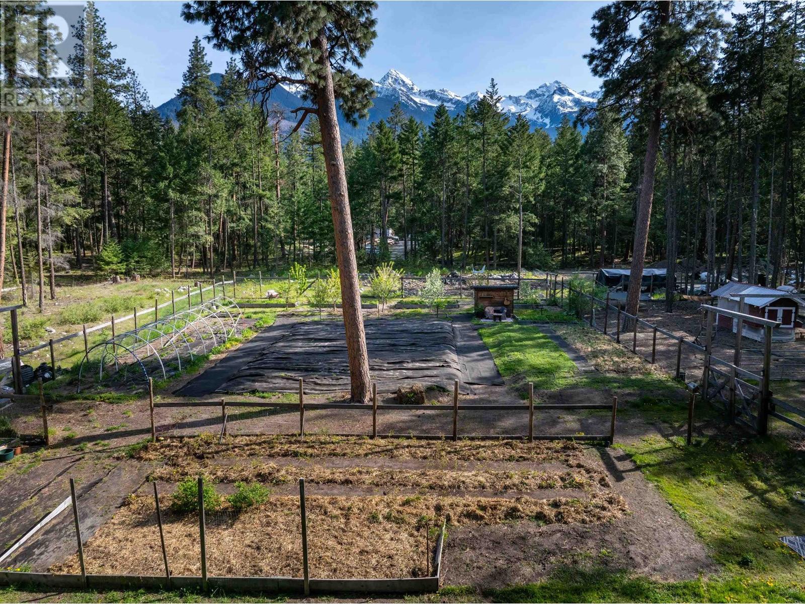 6 9866 PEMBERTON PORTAGE ROAD