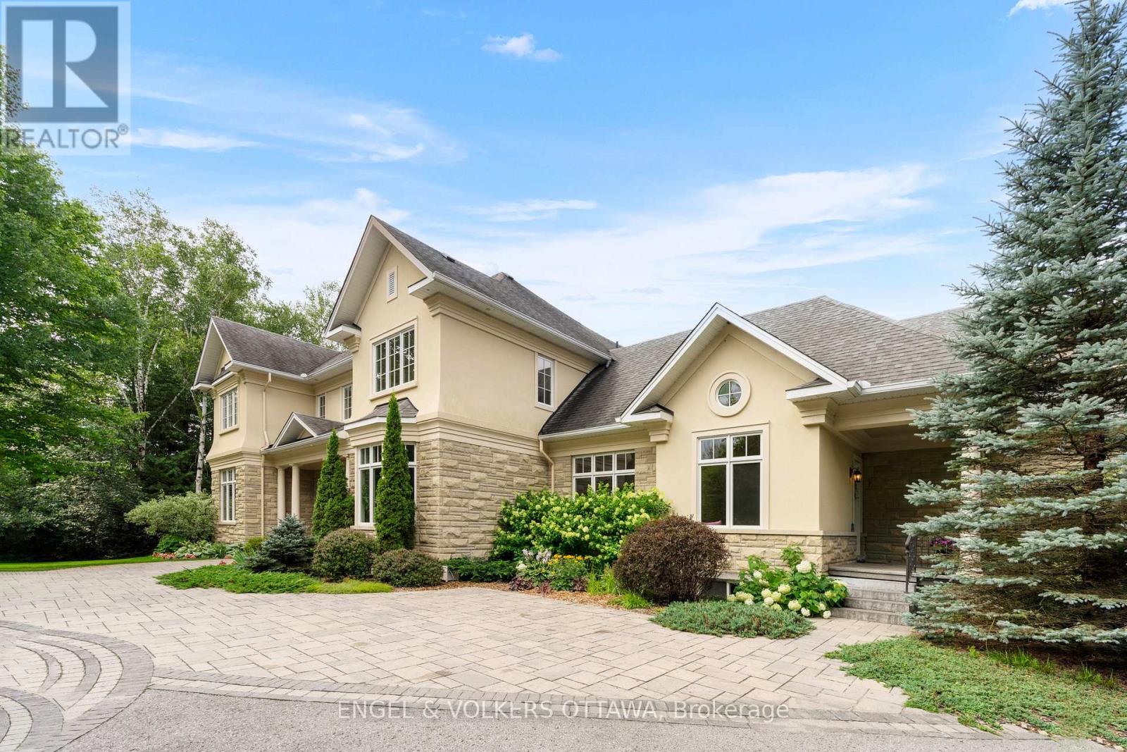 1408 BLACKHORSE COURT