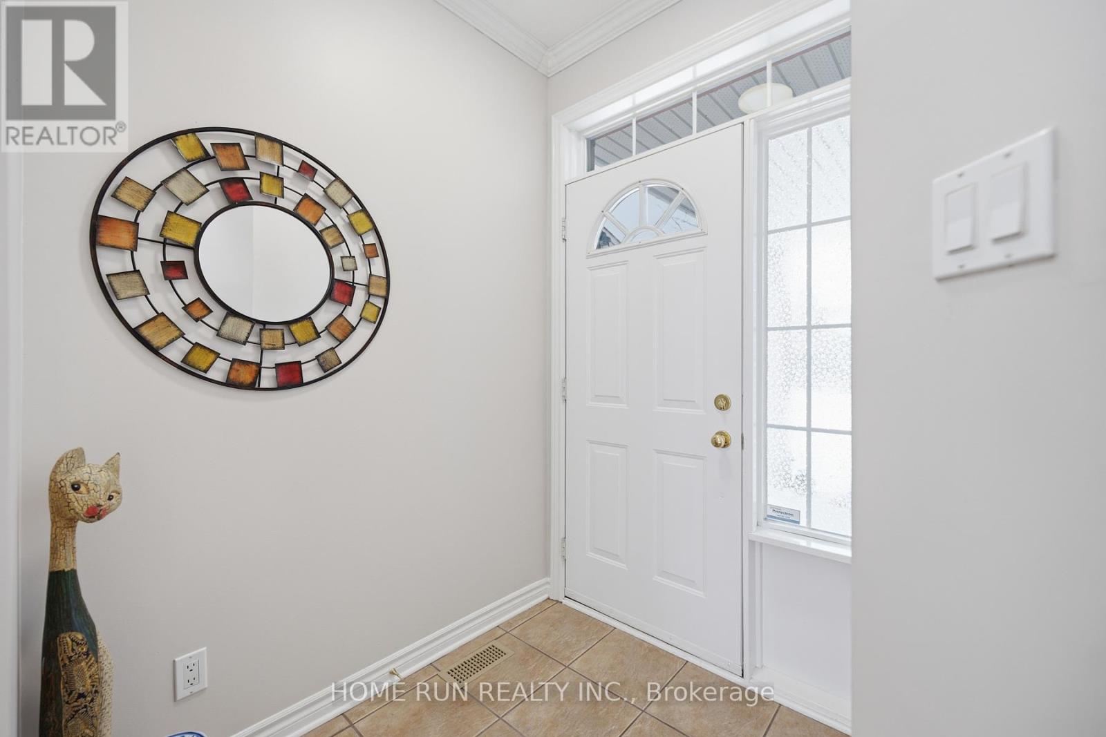 141 STEEPLE CHASE DRIVE N