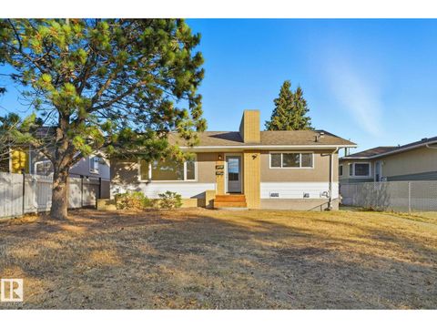 12811 89 ST NW NW Edmonton AB T5E3J8