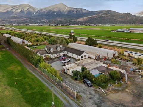 8450 BANFORD ROAD|East Chilliwack Chilliwack BC V2P6H3