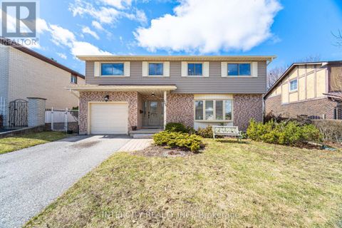 35 LOWER CANADA CRESCENT Kitchener ON N2P1E9