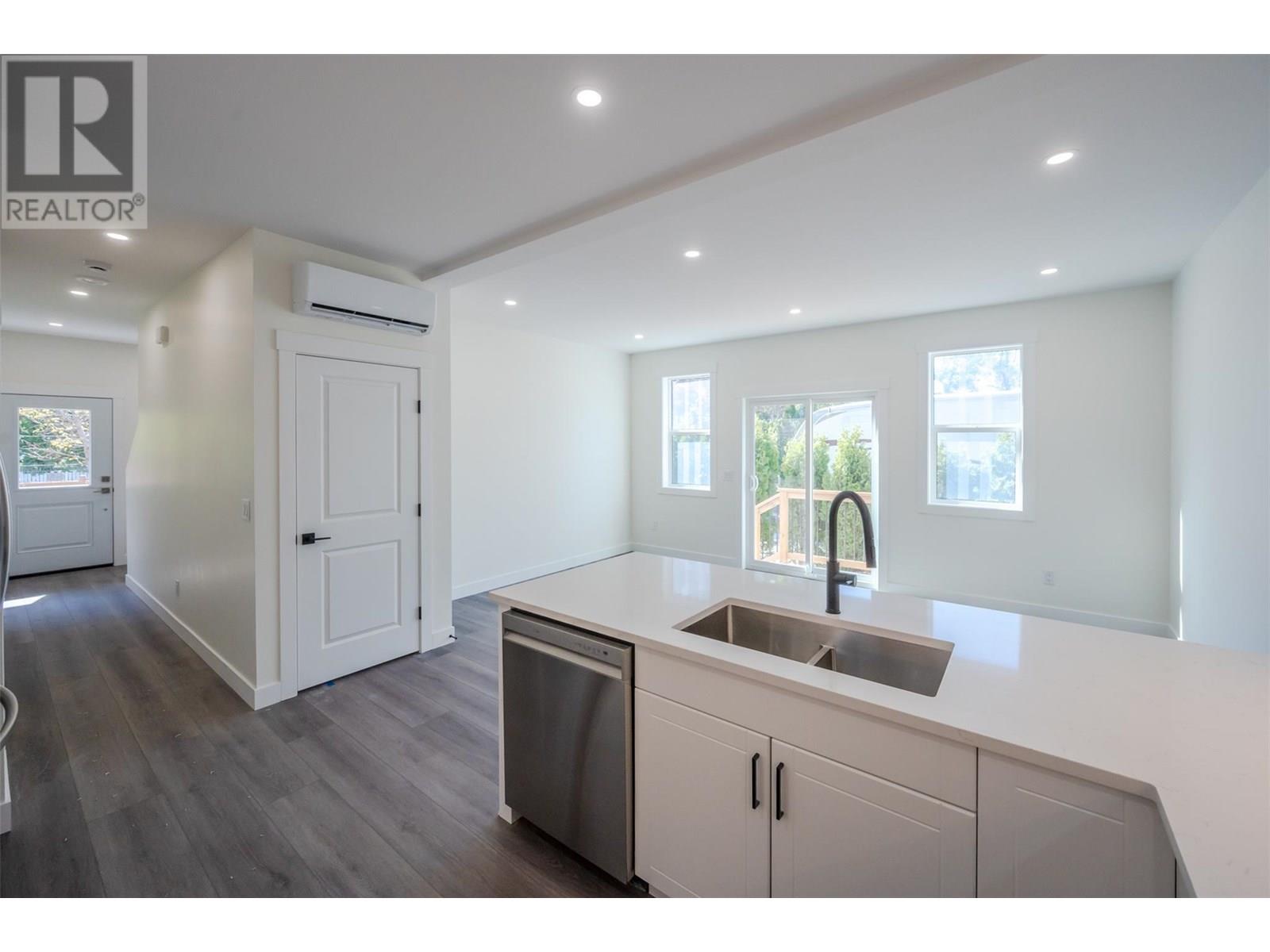 11612 Victoria Road S Unit# 102