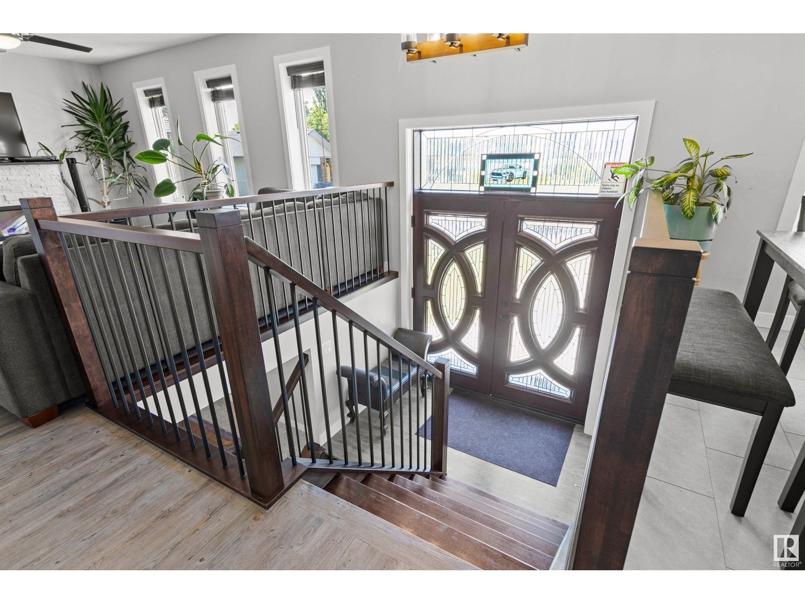 63 GLENWOOD CR