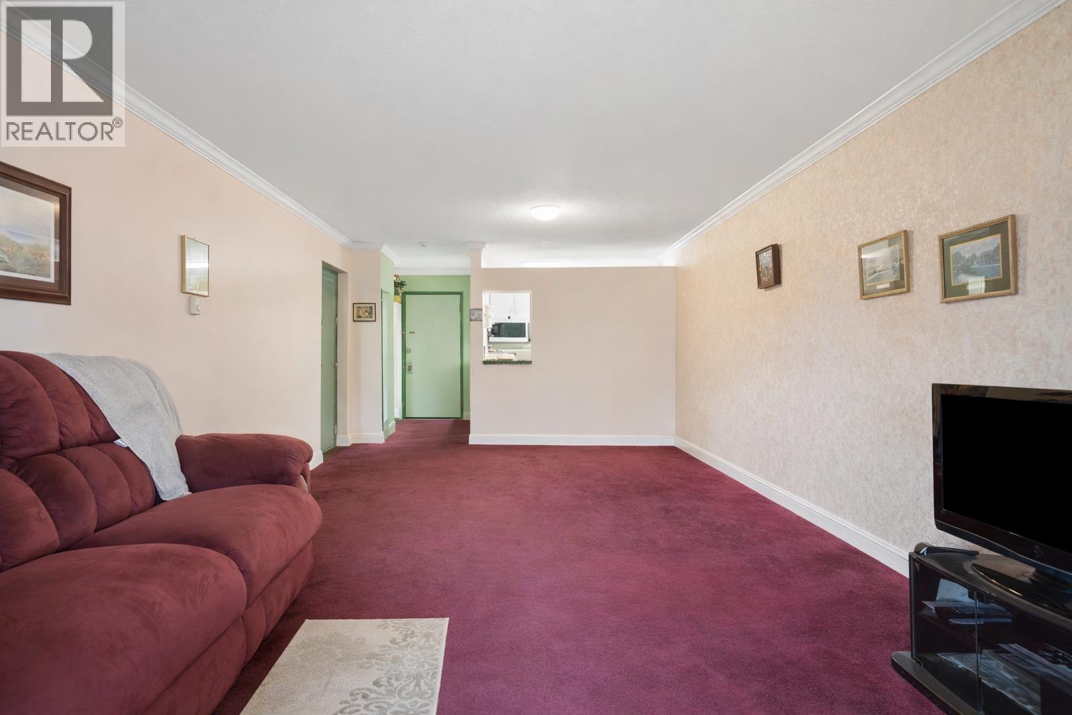 120 9300 GLENACRES DRIVE