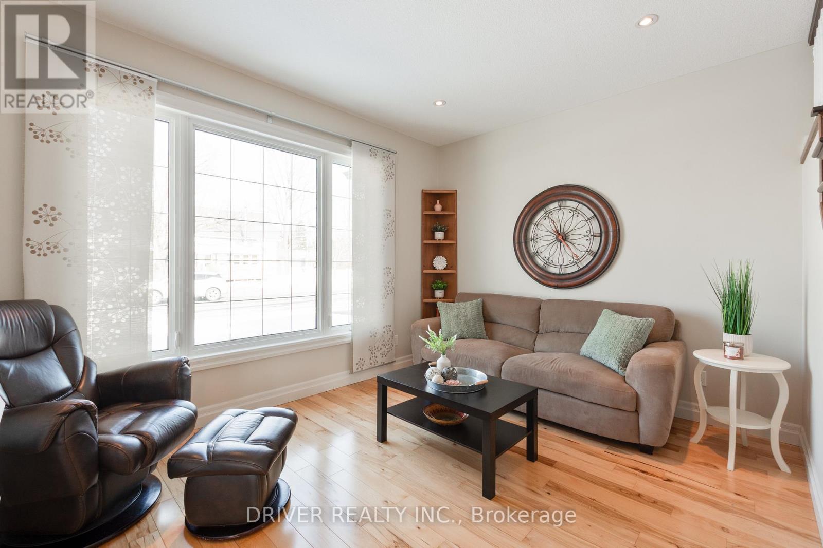 36 SPRUCE STREET W
