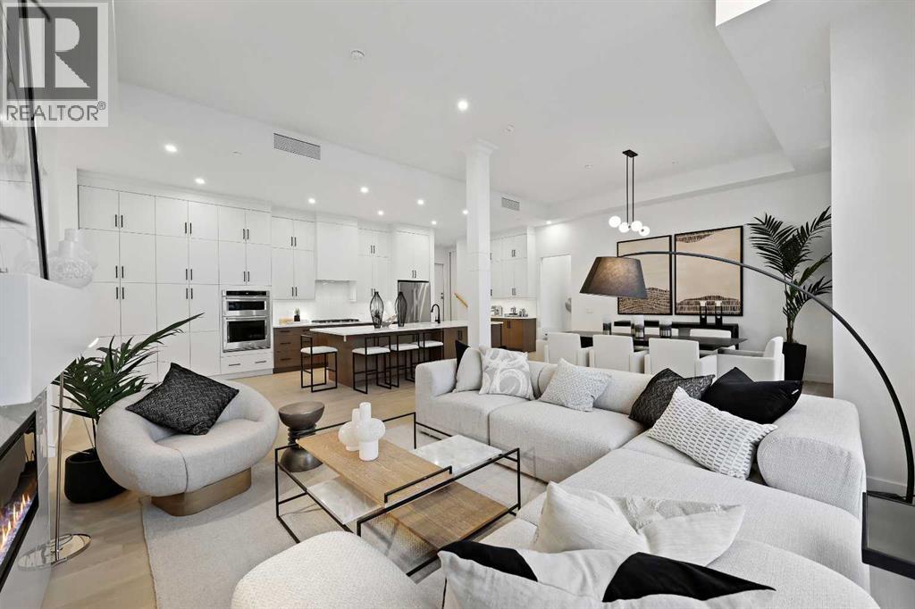 101, 160 Marina Cove SE