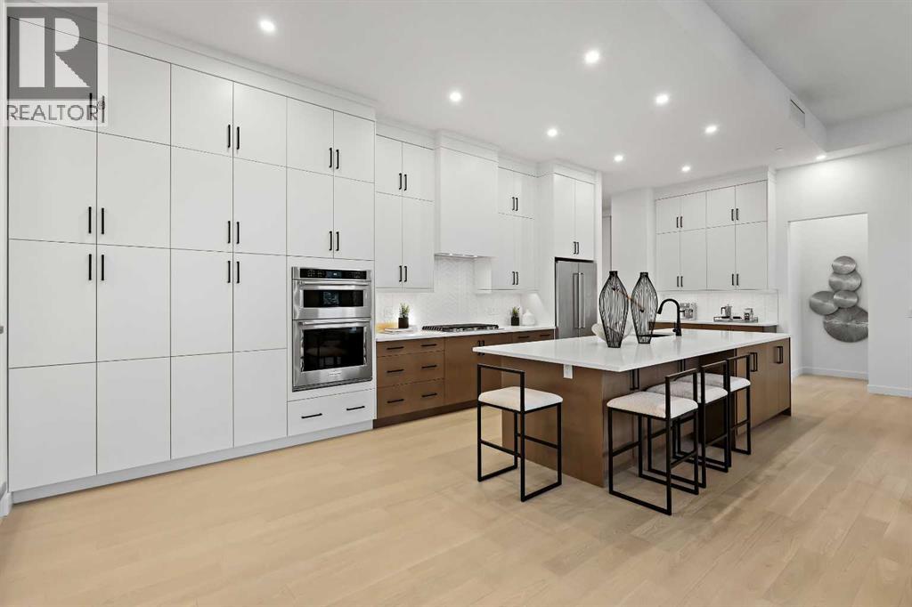 101, 160 Marina Cove SE