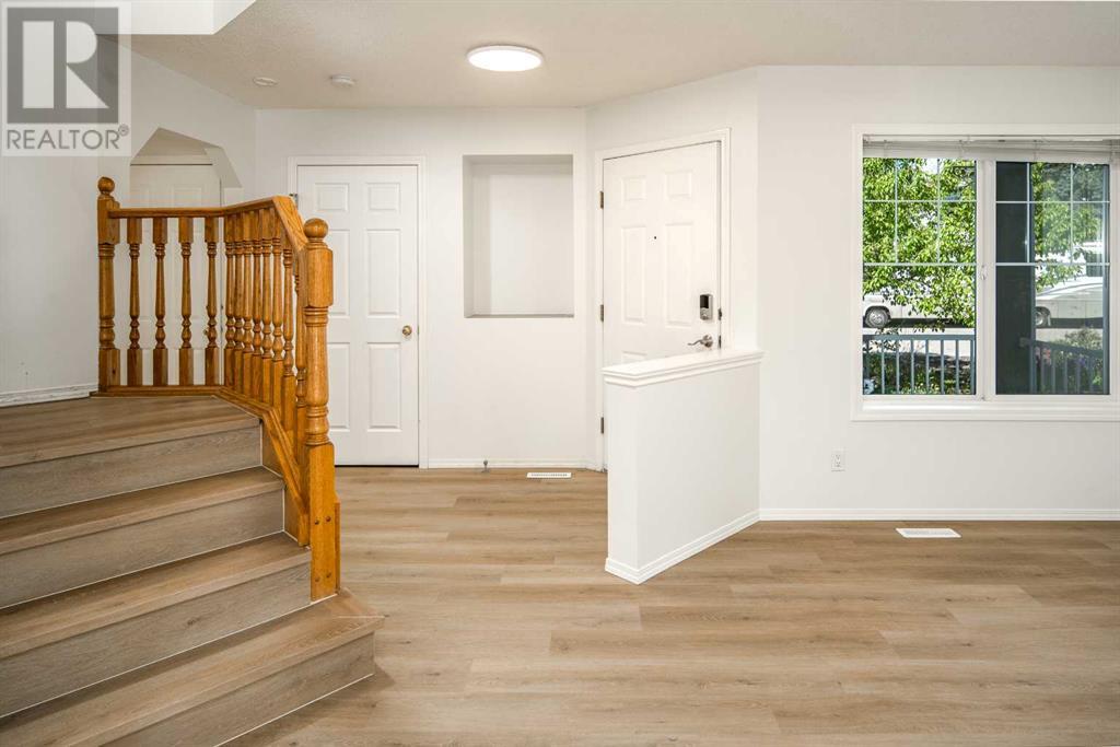 88 Country Hills Park NW